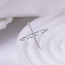 Load image into Gallery viewer, 925 Sterling Silver Moissanite Crisscross Ring
