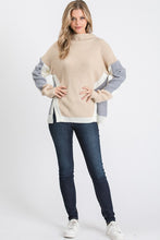 Load image into Gallery viewer, KNIT COLOR BLOCK SWEATER WITH SIDE PANELS
