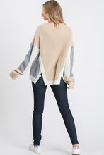 Load image into Gallery viewer, KNIT COLOR BLOCK SWEATER WITH SIDE PANELS
