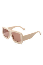 Load image into Gallery viewer, Square Retro Bold Fashion Flat Top Sunglasses
