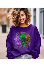 Load image into Gallery viewer, UNISEX FLEECE SWEATSHIRT
