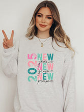 Load image into Gallery viewer, 2025 New Year Graphic Crew Sweatshirt
