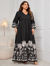 Load image into Gallery viewer, Honey Plus Size Printed V-Neck Long Sleeve Maxi Dress
