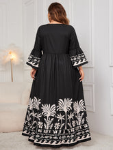 Load image into Gallery viewer, Honey Plus Size Printed V-Neck Long Sleeve Maxi Dress
