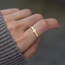 Load image into Gallery viewer, Zircon 925 Sterling Silver Cross Ring
